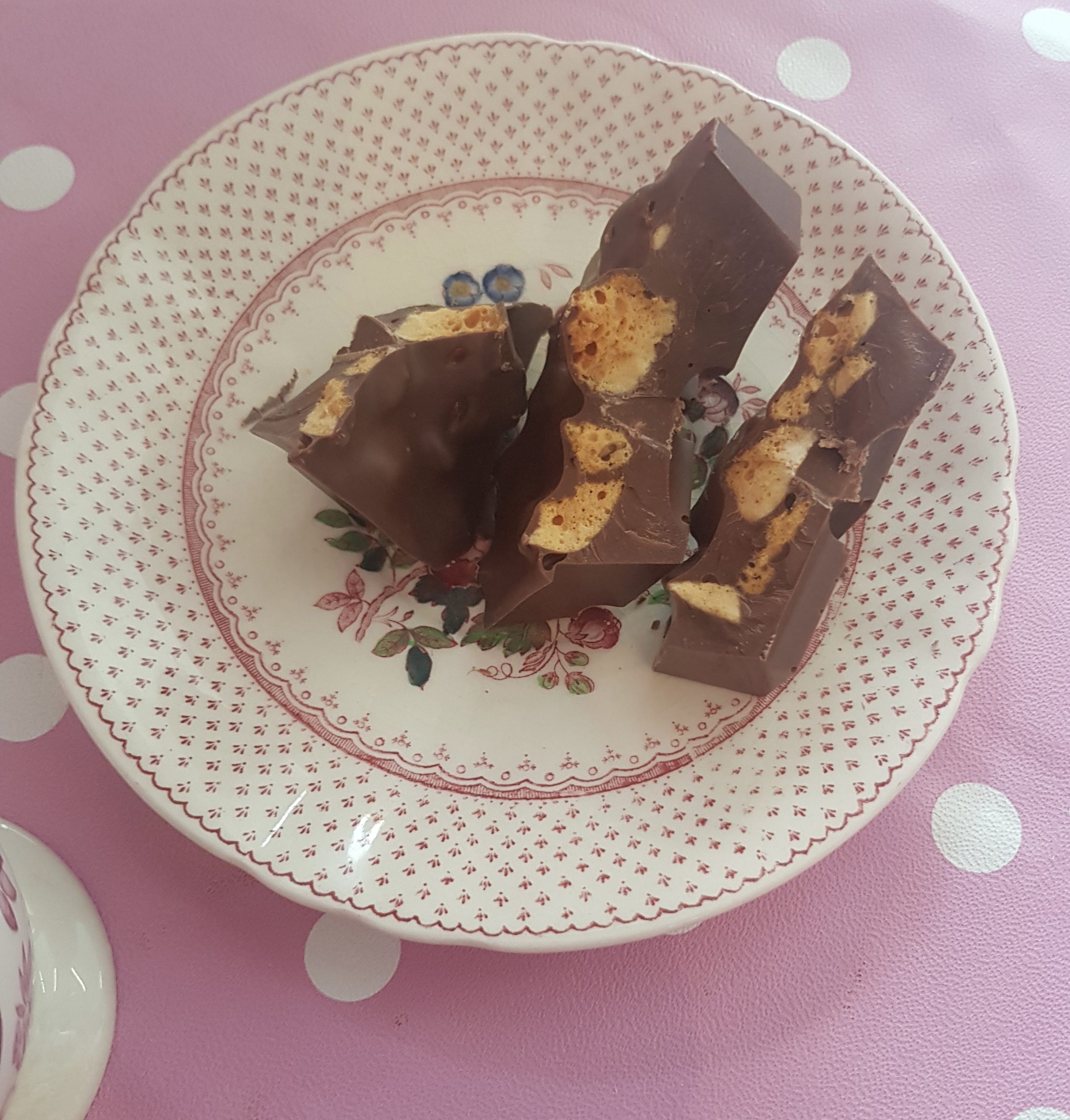 Milk chocolate Tiffin bar - Sweet P Confectionery